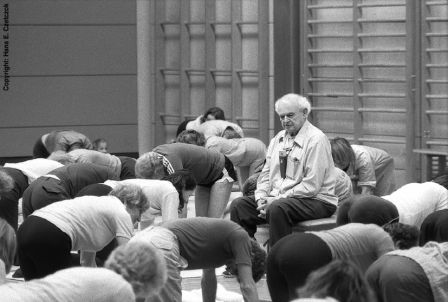 Gruppenunterricht Feldenkrais - Bewusstheit durch Beegung - Awareness through movement